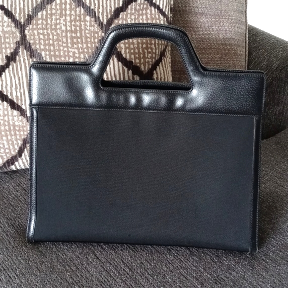 🖤VTG Ferragamo🖤 - BW-21 1850 Top Handle Nylon/Leather Bag - Picture 2 of 16